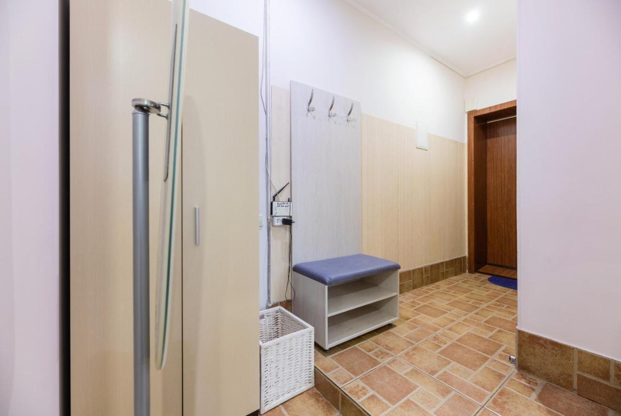 На Палаце Спорта Apartment Kiev Bagian luar foto
