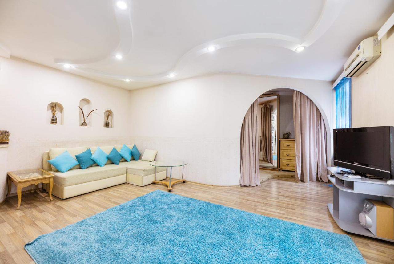 На Палаце Спорта Apartment Kiev Bagian luar foto