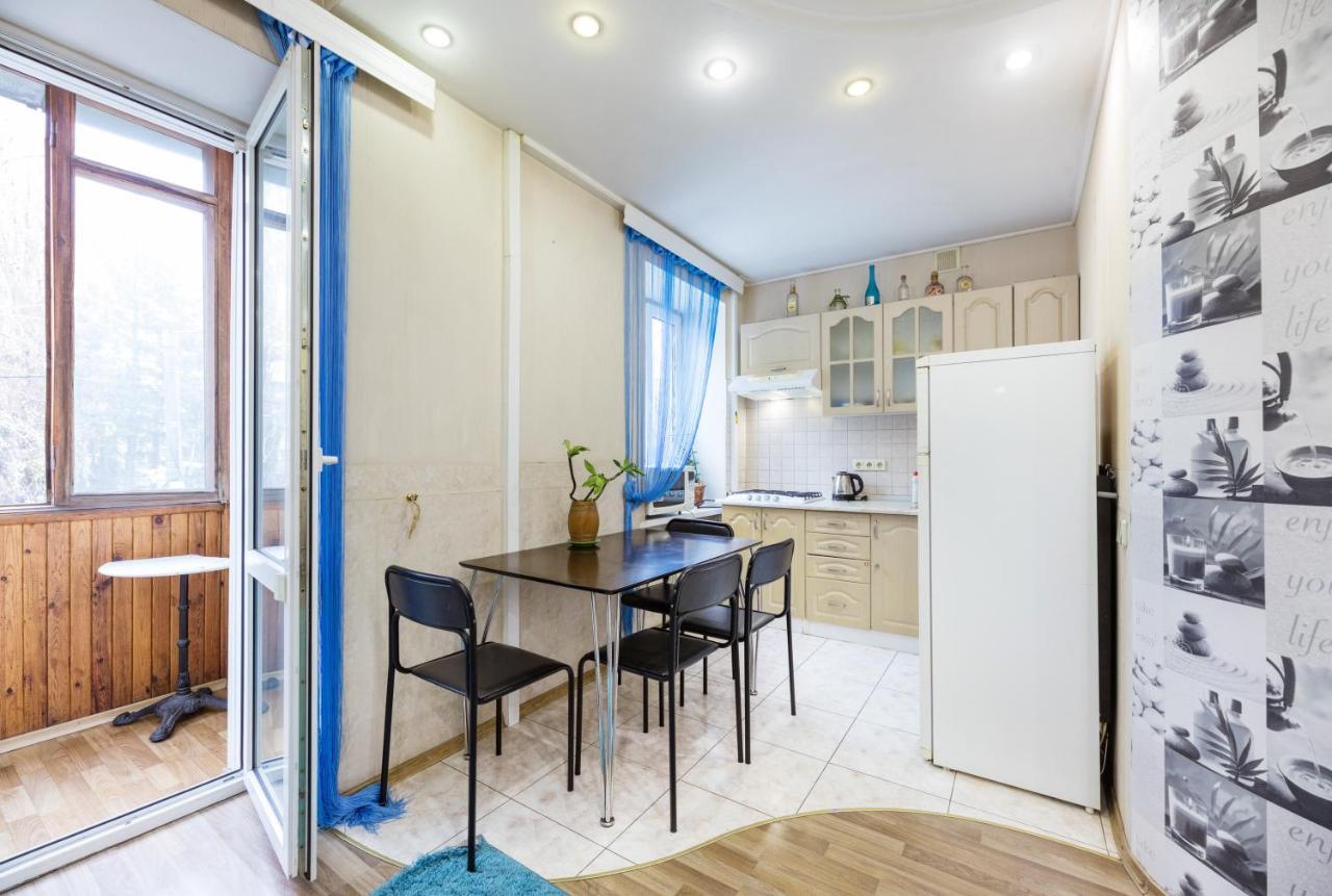 На Палаце Спорта Apartment Kiev Bagian luar foto