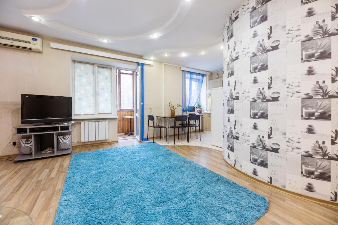 На Палаце Спорта Apartment Kiev Bagian luar foto