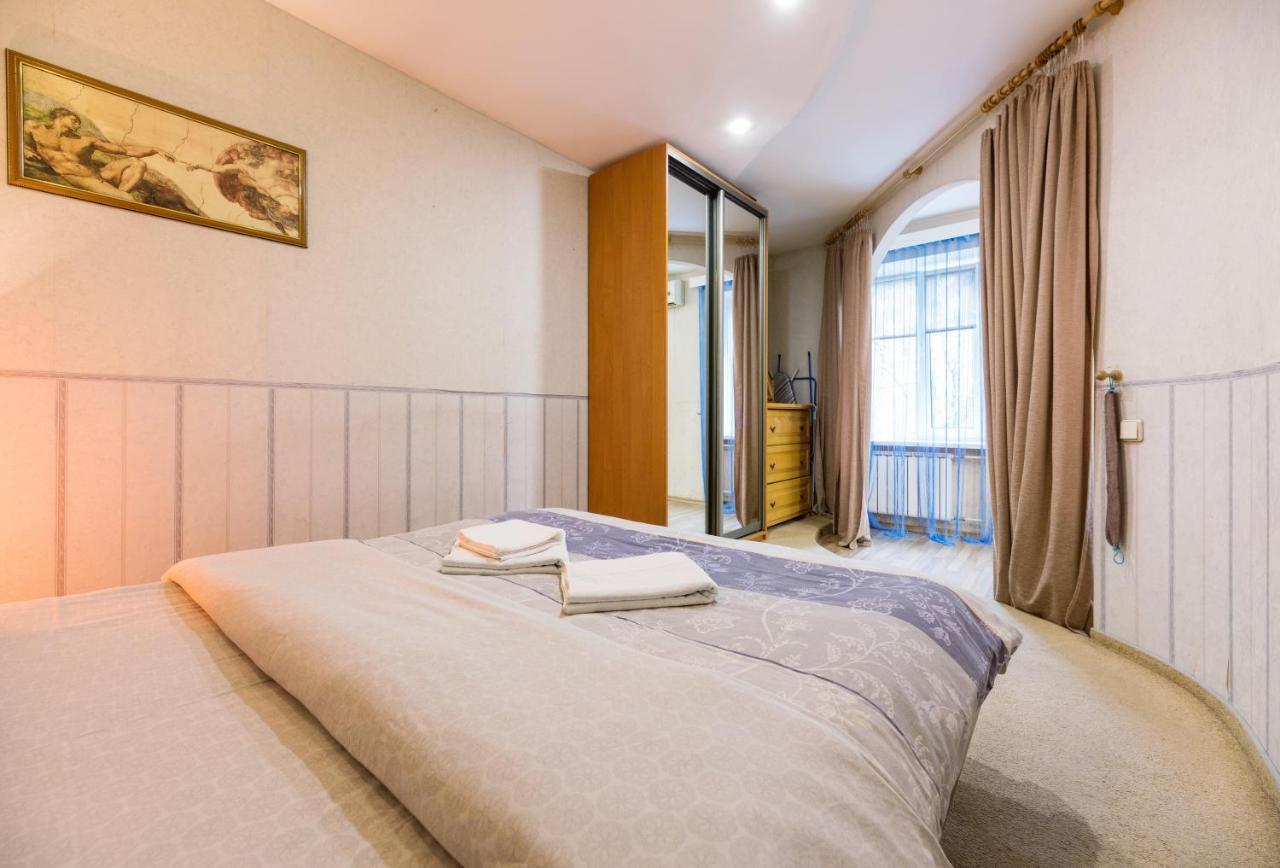 На Палаце Спорта Apartment Kiev Bagian luar foto